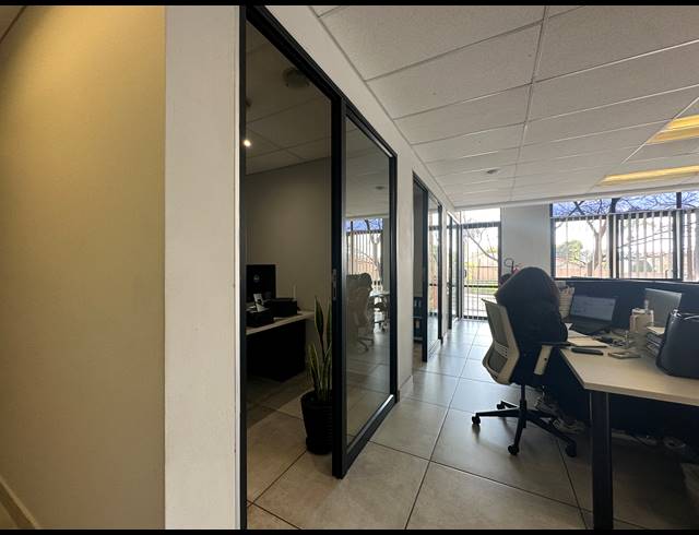 219M² OFFICE FOR SALE IN SANDOWN